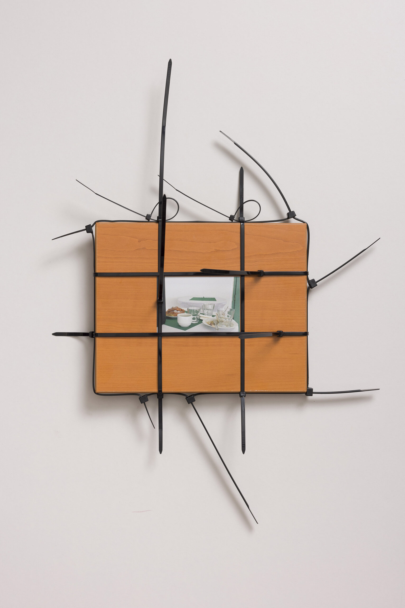 Hana Podvršič: Crumbs