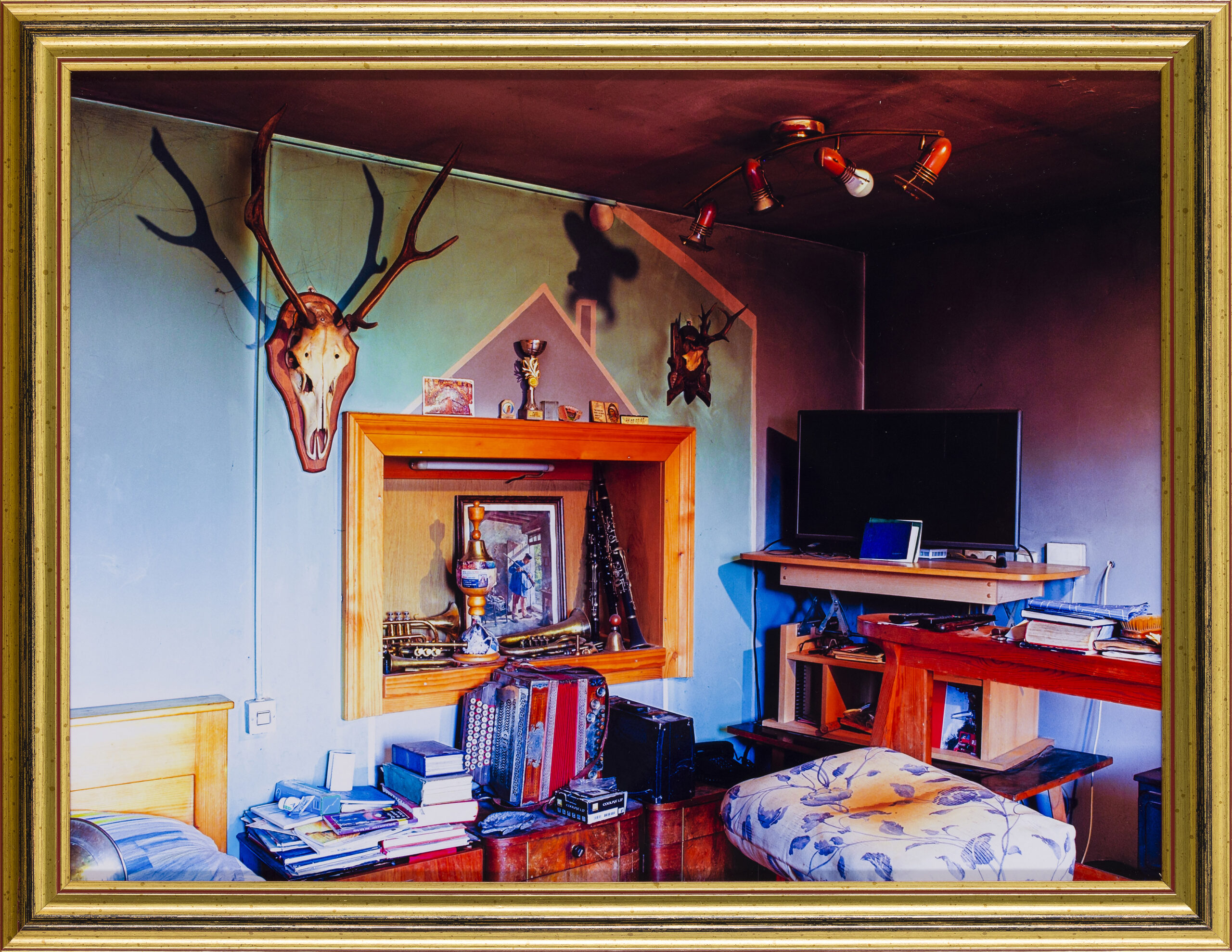 Jernej Strmšek: Pohorska soba (z okvirjem)