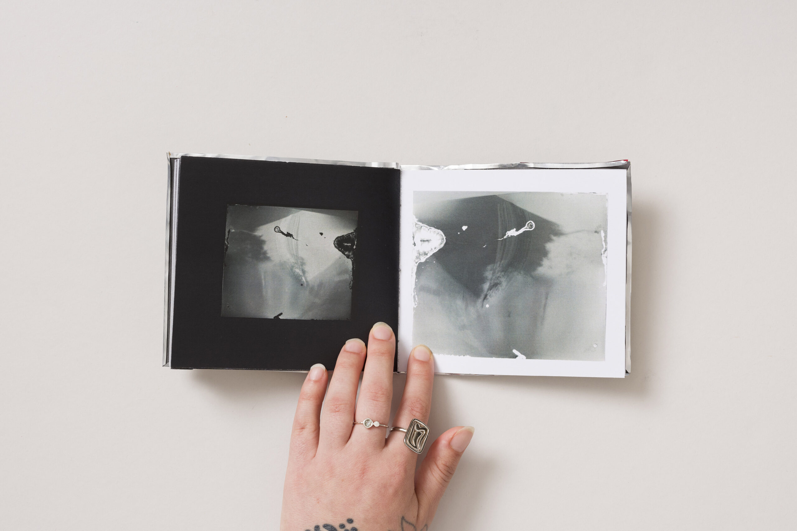 Ajda Justin in Goro Modic: My beer took this image - slika 3